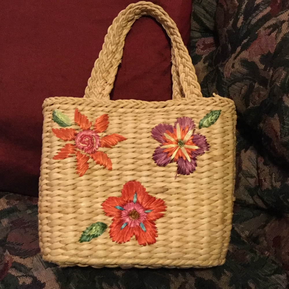 Unique woven cornhusk handbag